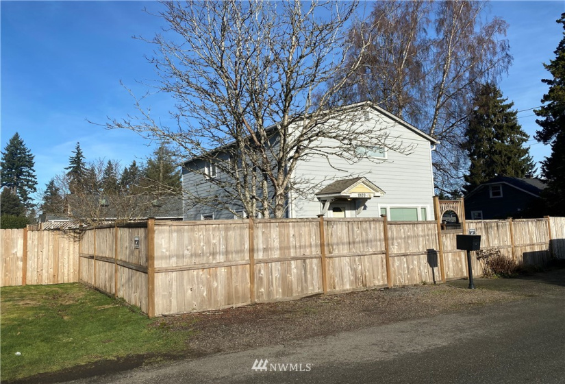 1909 Monroe, Everett, Washington 98203, 4 Bedrooms Bedrooms, ,Residential Lease,For Rent,Monroe,NWM1881954