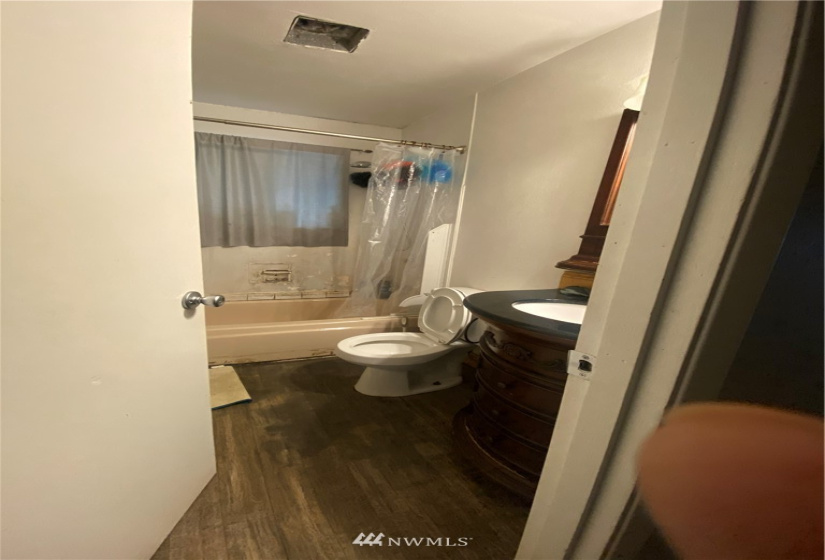 3632 36th, Seattle, Washington 98144, ,Residential Income,For Sale,york add,36th,NWM1881477