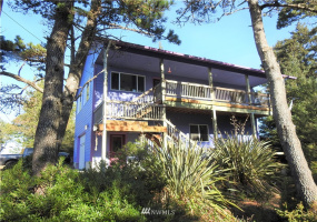 30812 J, Ocean Park, Washington 98640, 2 Bedrooms Bedrooms, ,1 BathroomBathrooms,Residential,For Sale,DV-3,J,NWM1881906