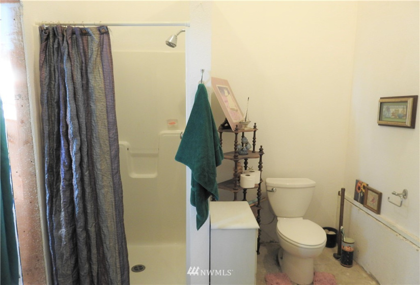 30812 J, Ocean Park, Washington 98640, 2 Bedrooms Bedrooms, ,1 BathroomBathrooms,Residential,For Sale,DV-3,J,NWM1881906