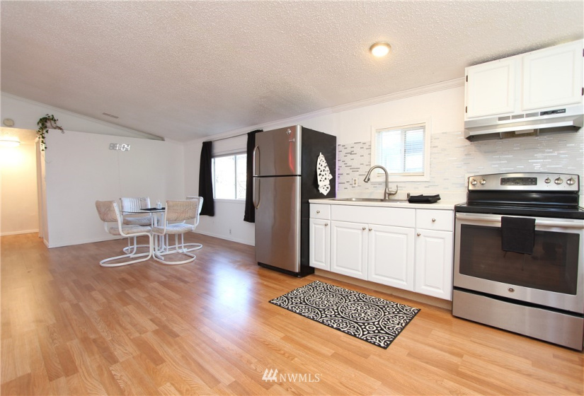 298 Silverspur, Oak Harbor, Washington 98277, 4 Bedrooms Bedrooms, ,2 BathroomsBathrooms,Manufactured In Park,For Sale,Silverspur,NWM1882014