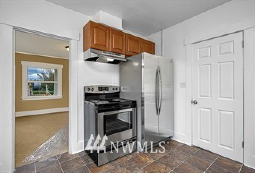 1630 Scenic, Everett, Washington 98203, 2 Bedrooms Bedrooms, ,1 BathroomBathrooms,Residential,For Sale,One Story on Dbl Lot,Scenic,NWM1882018