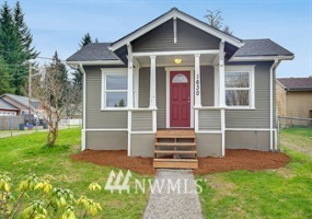 1630 Scenic, Everett, Washington 98203, 2 Bedrooms Bedrooms, ,1 BathroomBathrooms,Residential,For Sale,One Story on Dbl Lot,Scenic,NWM1882018