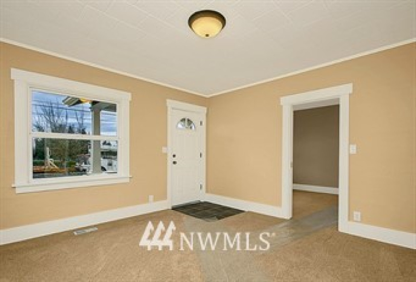 1630 Scenic, Everett, Washington 98203, 2 Bedrooms Bedrooms, ,1 BathroomBathrooms,Residential,For Sale,One Story on Dbl Lot,Scenic,NWM1882018