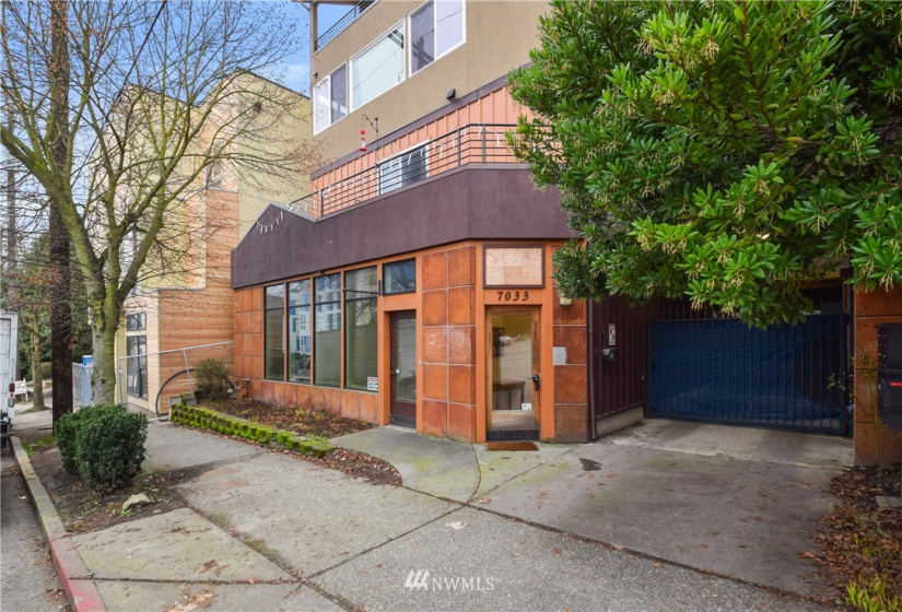 7033 15th, Seattle, Washington 98117, 1 Bedroom Bedrooms, ,1 BathroomBathrooms,Residential,For Sale,Carolyn Rose,15th,NWM1881306