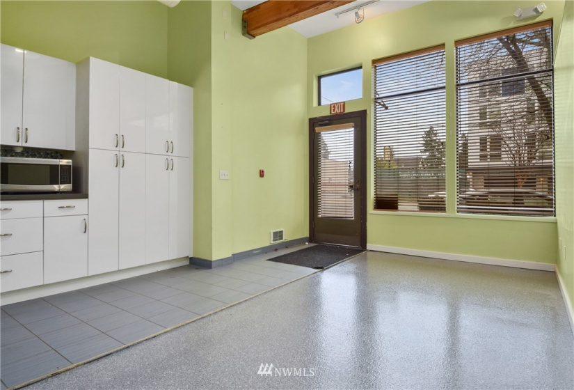 7033 15th, Seattle, Washington 98117, 1 Bedroom Bedrooms, ,1 BathroomBathrooms,Residential,For Sale,Carolyn Rose,15th,NWM1881306