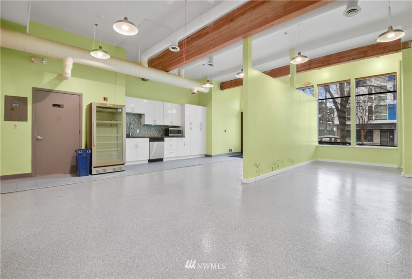 7033 15th, Seattle, Washington 98117, 1 Bedroom Bedrooms, ,1 BathroomBathrooms,Residential,For Sale,Carolyn Rose,15th,NWM1881306