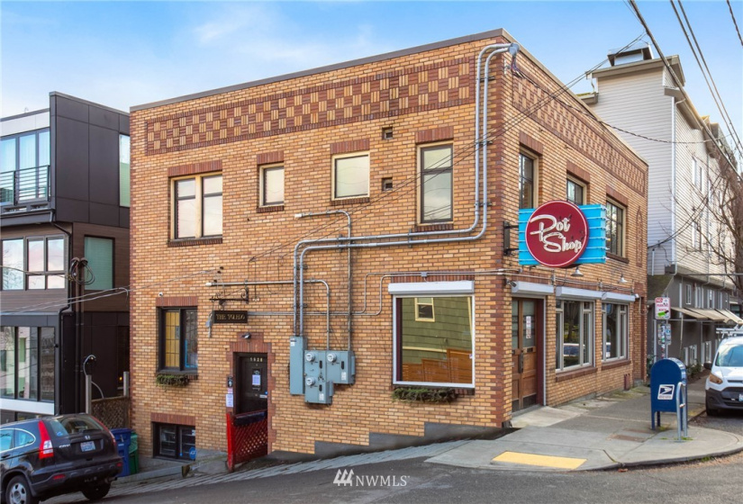 1628 Dexter, Seattle, Washington 98109, ,Commercial Sale,For Sale,Dexter,NWM1881316