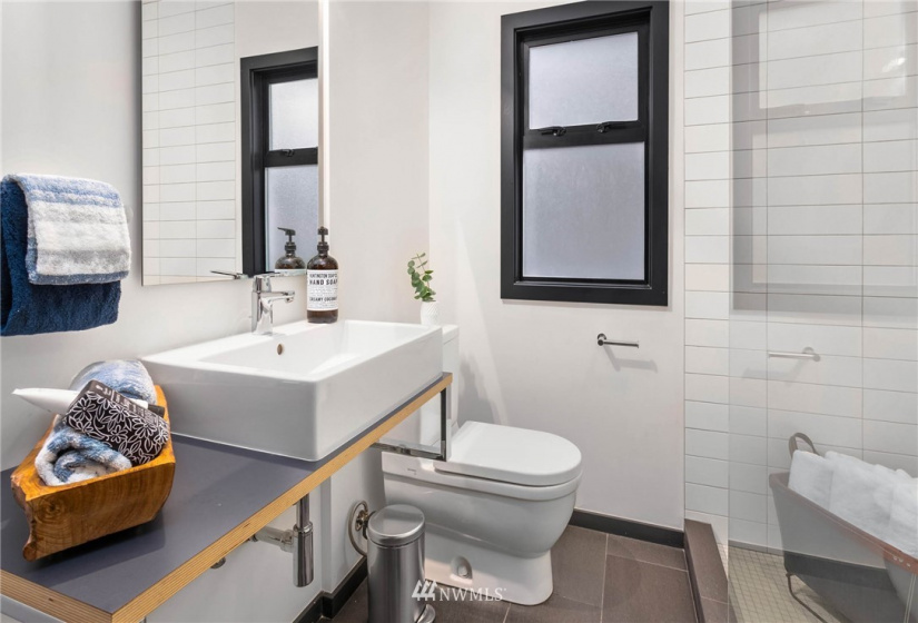 1628 Dexter, Seattle, Washington 98109, ,Commercial Sale,For Sale,Dexter,NWM1881316