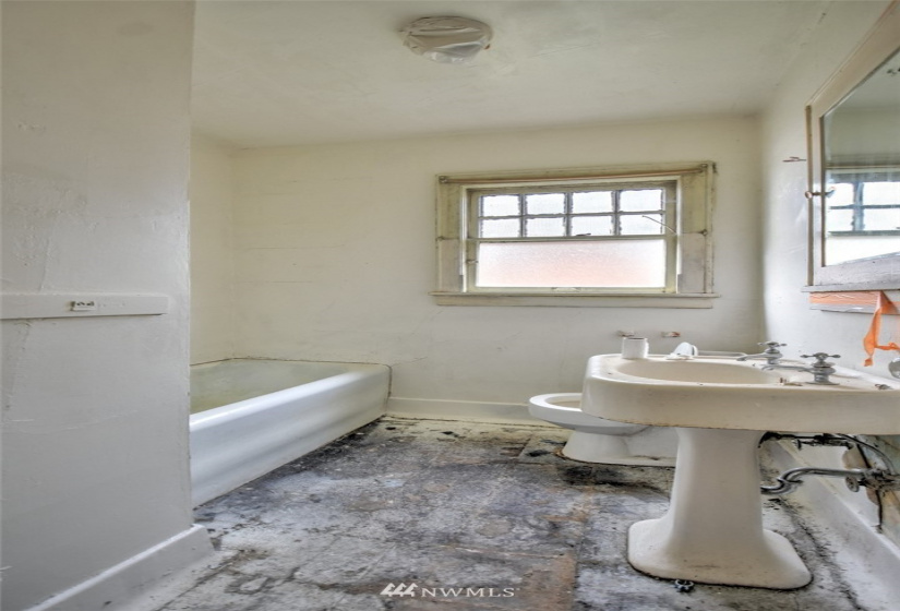 310 I, Aberdeen, Washington 98520, 3 Bedrooms Bedrooms, ,1 BathroomBathrooms,Residential,For Sale,I,NWM1880902