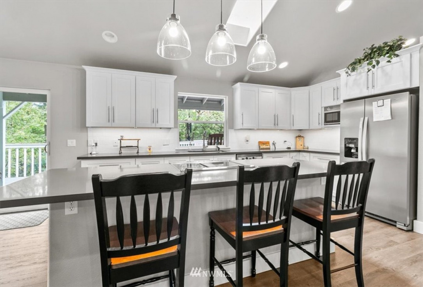 34709 Thomas, Eatonville, Washington 98328, 4 Bedrooms Bedrooms, ,4 BathroomsBathrooms,Residential,For Sale,Thomas,NWM1881207