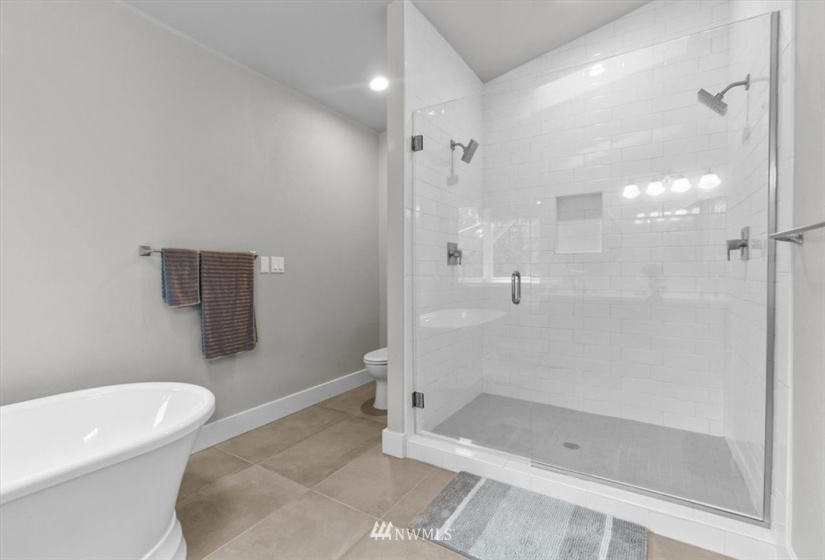 34709 Thomas, Eatonville, Washington 98328, 4 Bedrooms Bedrooms, ,4 BathroomsBathrooms,Residential,For Sale,Thomas,NWM1881207