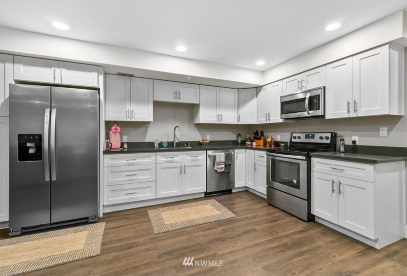 34709 Thomas, Eatonville, Washington 98328, 4 Bedrooms Bedrooms, ,4 BathroomsBathrooms,Residential,For Sale,Thomas,NWM1881207