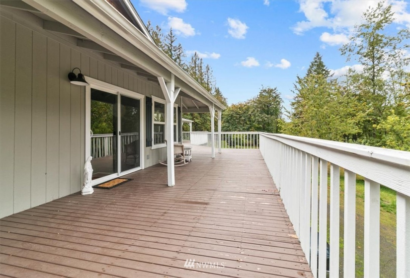 34709 Thomas, Eatonville, Washington 98328, 4 Bedrooms Bedrooms, ,4 BathroomsBathrooms,Residential,For Sale,Thomas,NWM1881207