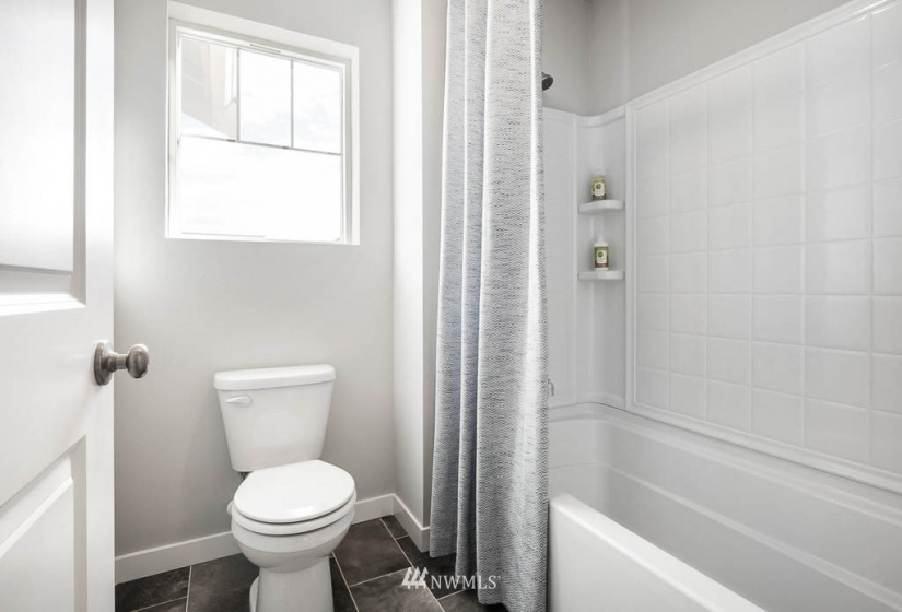 22 180th, Bothell, Washington 98012, 5 Bedrooms Bedrooms, ,2 BathroomsBathrooms,Residential,For Sale,Middlebrook,180th,NWM1881553