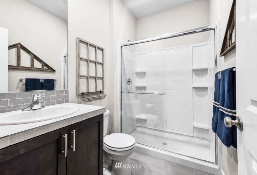 22 180th, Bothell, Washington 98012, 5 Bedrooms Bedrooms, ,2 BathroomsBathrooms,Residential,For Sale,Middlebrook,180th,NWM1881553