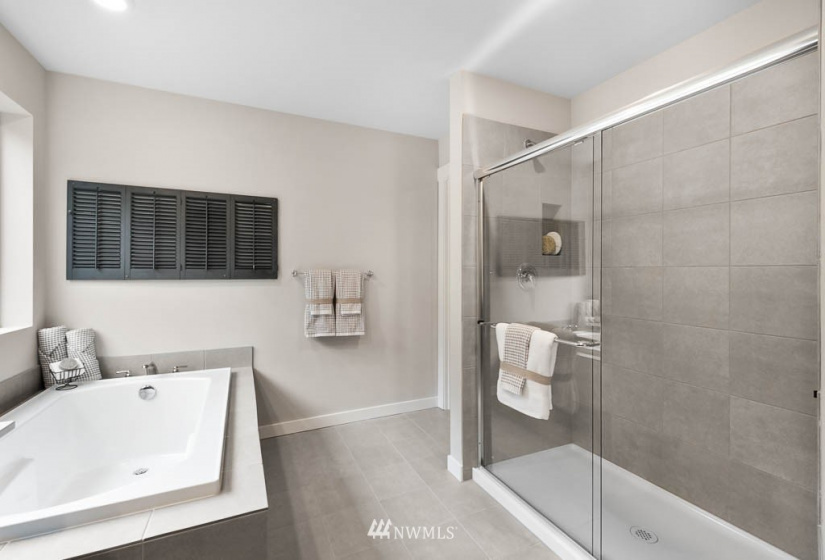 22 180th, Bothell, Washington 98012, 5 Bedrooms Bedrooms, ,2 BathroomsBathrooms,Residential,For Sale,Middlebrook,180th,NWM1881553