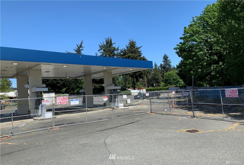 11308 Lake City Way, Seattle, Washington 98125, ,Land,For Sale,Victory Heights Div 02,Lake City Way,NWM1882194