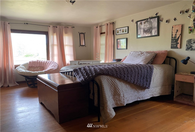 214 Orchard, Eatonville, Washington 98328, 5 Bedrooms Bedrooms, ,2 BathroomsBathrooms,Residential,For Sale,Orchard,NWM1882165