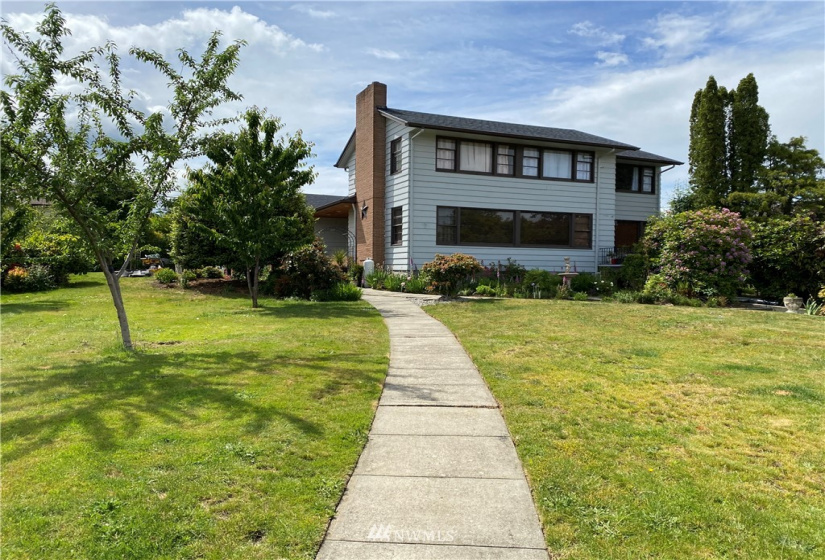 214 Orchard, Eatonville, Washington 98328, 5 Bedrooms Bedrooms, ,2 BathroomsBathrooms,Residential,For Sale,Orchard,NWM1882165