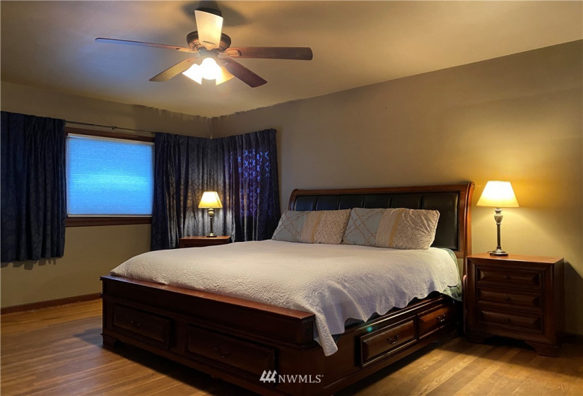 214 Orchard, Eatonville, Washington 98328, 5 Bedrooms Bedrooms, ,2 BathroomsBathrooms,Residential,For Sale,Orchard,NWM1882165