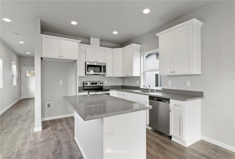 1406 53rd, Tacoma, Washington 98404, 3 Bedrooms Bedrooms, ,2 BathroomsBathrooms,Residential,For Sale,53rd,NWM1882220