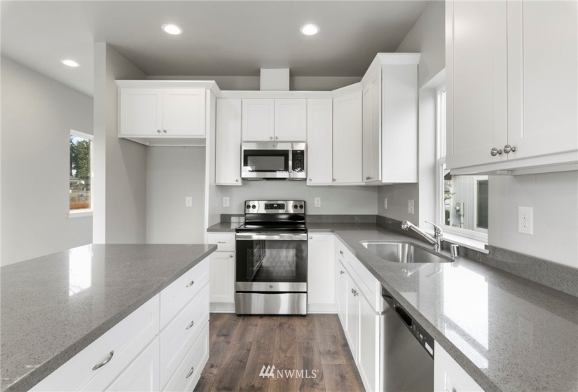 1406 53rd, Tacoma, Washington 98404, 3 Bedrooms Bedrooms, ,2 BathroomsBathrooms,Residential,For Sale,53rd,NWM1882220