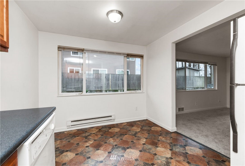 813 Woodford, Kent, Washington 98031, 2 Bedrooms Bedrooms, ,Residential Lease,For Rent,Woodford,NWM1882250