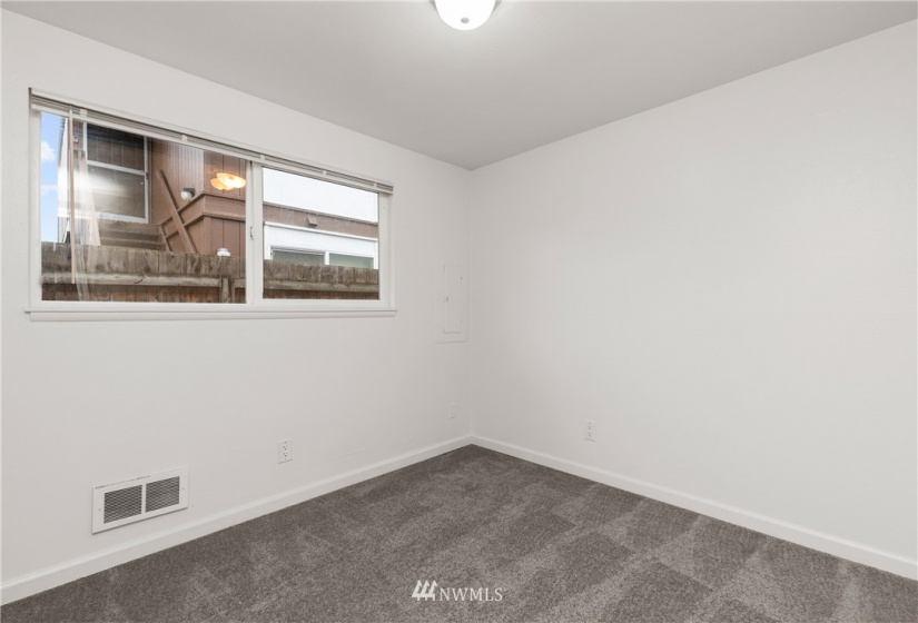 813 Woodford, Kent, Washington 98031, 2 Bedrooms Bedrooms, ,Residential Lease,For Rent,Woodford,NWM1882250