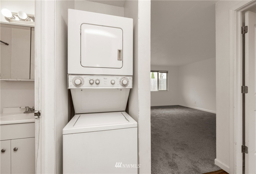 813 Woodford, Kent, Washington 98031, 2 Bedrooms Bedrooms, ,Residential Lease,For Rent,Woodford,NWM1882250