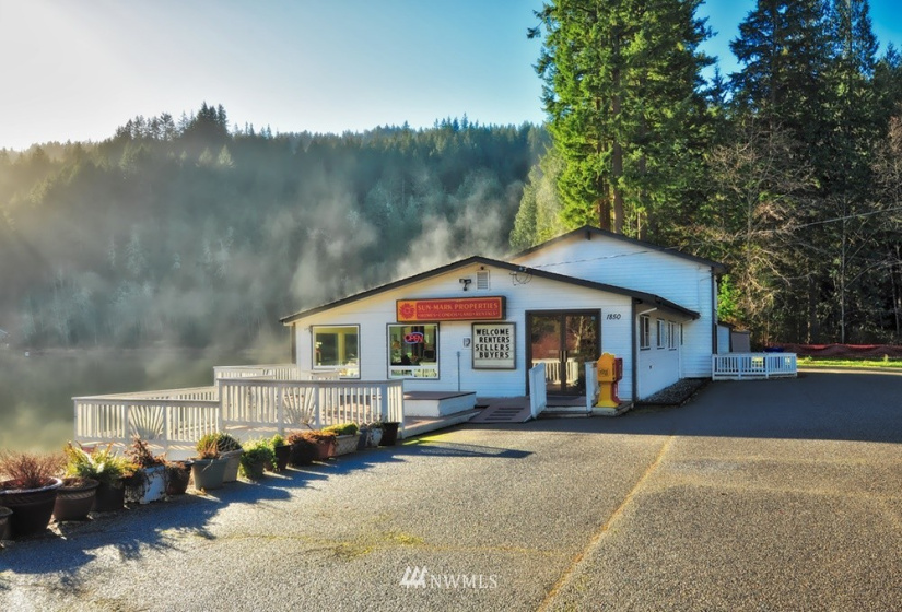 1850 Lake Whatcom, Bellingham, Washington 98229, ,Commercial Sale,For Sale,Lake Whatcom,NWM1882224