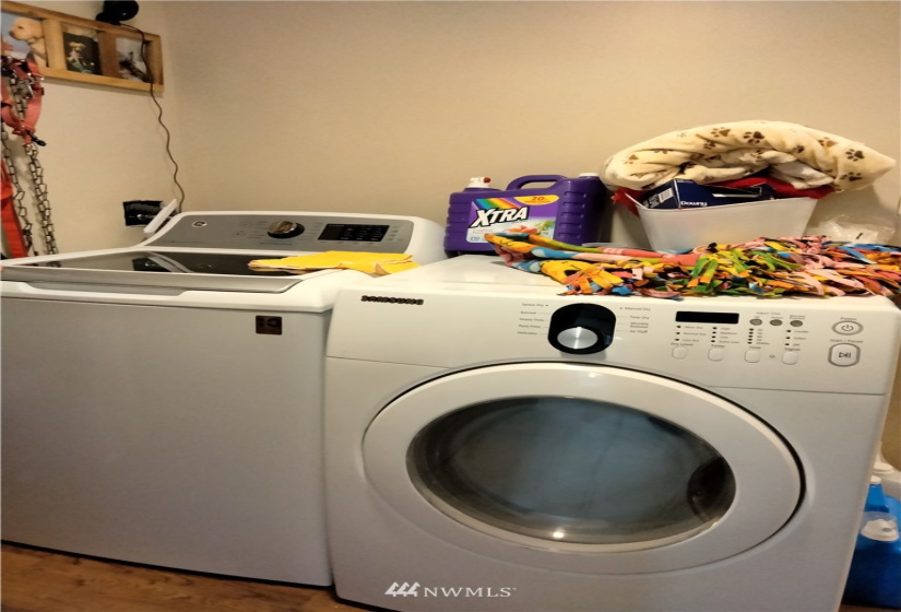 2424 260th, Kent, Washington 98032, 2 Bedrooms Bedrooms, ,1 BathroomBathrooms,Manufactured In Park,For Sale,260th,NWM1882270