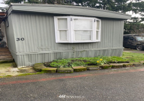 2424 260th, Kent, Washington 98032, 2 Bedrooms Bedrooms, ,1 BathroomBathrooms,Manufactured In Park,For Sale,260th,NWM1882270