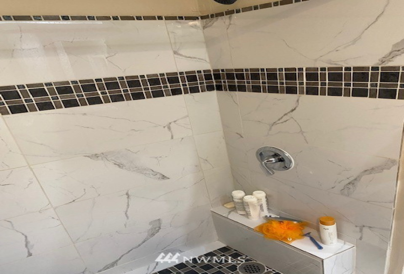 2424 260th, Kent, Washington 98032, 2 Bedrooms Bedrooms, ,1 BathroomBathrooms,Manufactured In Park,For Sale,260th,NWM1882270