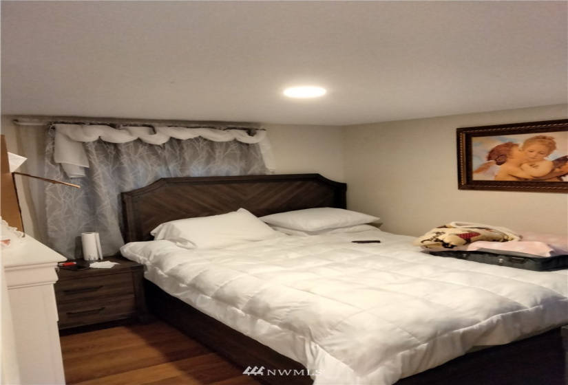 2424 260th, Kent, Washington 98032, 2 Bedrooms Bedrooms, ,1 BathroomBathrooms,Manufactured In Park,For Sale,260th,NWM1882270