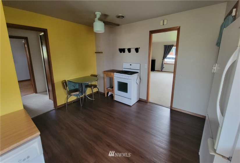 2101 Rockefeller, Everett, Washington 98201, 3 Bedrooms Bedrooms, ,1 BathroomBathrooms,Residential Lease,For Rent,Rockefeller,NWM1882256