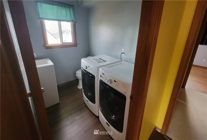 2101 Rockefeller, Everett, Washington 98201, 3 Bedrooms Bedrooms, ,1 BathroomBathrooms,Residential Lease,For Rent,Rockefeller,NWM1882256