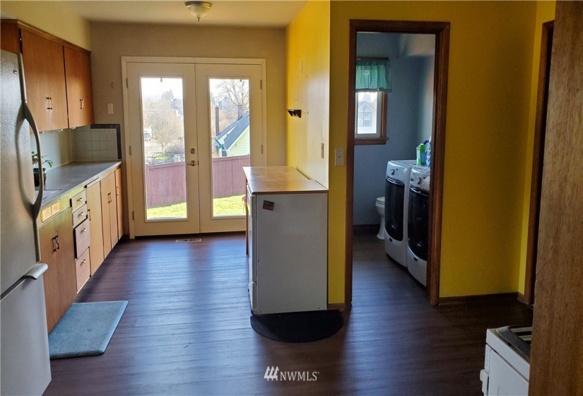 2101 Rockefeller, Everett, Washington 98201, 3 Bedrooms Bedrooms, ,1 BathroomBathrooms,Residential Lease,For Rent,Rockefeller,NWM1882256