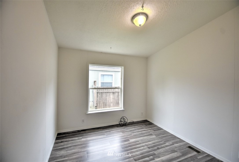 201 Oakview, Centralia, Washington 98531, 4 Bedrooms Bedrooms, ,2 BathroomsBathrooms,Manufactured In Park,For Sale,Oakview,NWM1881992