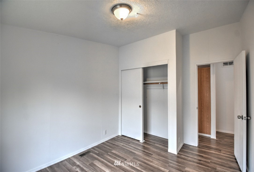 201 Oakview, Centralia, Washington 98531, 4 Bedrooms Bedrooms, ,2 BathroomsBathrooms,Manufactured In Park,For Sale,Oakview,NWM1881992