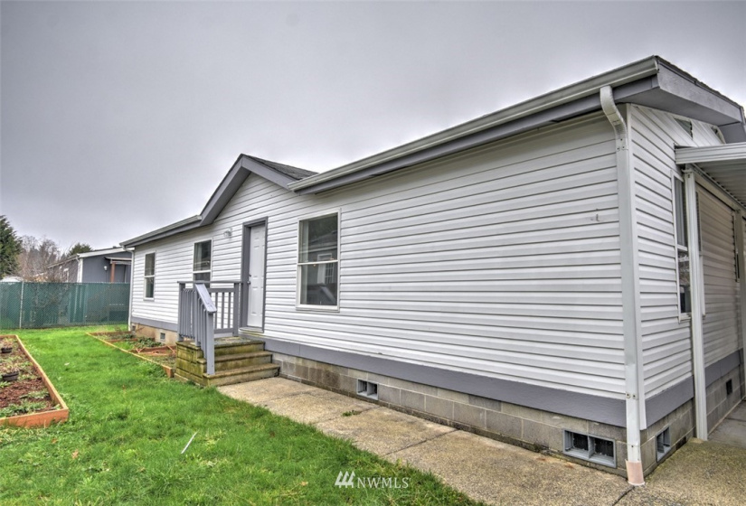 201 Oakview, Centralia, Washington 98531, 4 Bedrooms Bedrooms, ,2 BathroomsBathrooms,Manufactured In Park,For Sale,Oakview,NWM1881992