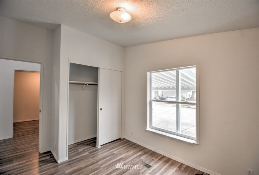 201 Oakview, Centralia, Washington 98531, 4 Bedrooms Bedrooms, ,2 BathroomsBathrooms,Manufactured In Park,For Sale,Oakview,NWM1881992