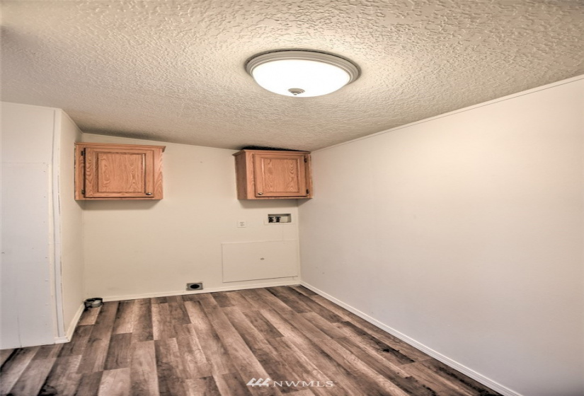 201 Oakview, Centralia, Washington 98531, 4 Bedrooms Bedrooms, ,2 BathroomsBathrooms,Manufactured In Park,For Sale,Oakview,NWM1881992