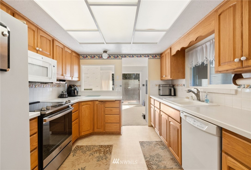 1703 Sherwood, Aberdeen, Washington 98520, 2 Bedrooms Bedrooms, ,2 BathroomsBathrooms,Residential,For Sale,Broadway Heights Second Add,Sherwood,NWM1881990