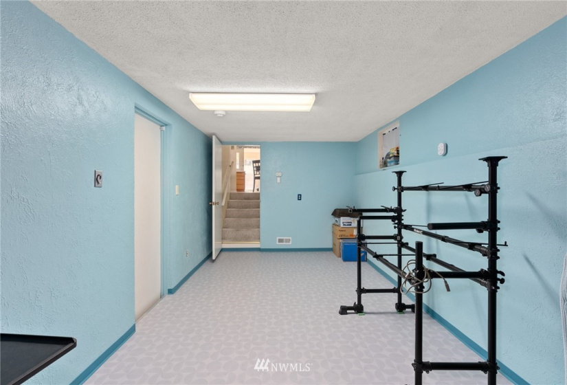 1703 Sherwood, Aberdeen, Washington 98520, 2 Bedrooms Bedrooms, ,2 BathroomsBathrooms,Residential,For Sale,Broadway Heights Second Add,Sherwood,NWM1881990