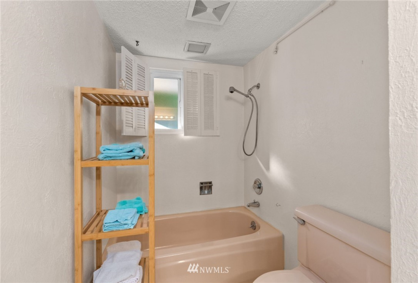 1703 Sherwood, Aberdeen, Washington 98520, 2 Bedrooms Bedrooms, ,2 BathroomsBathrooms,Residential,For Sale,Broadway Heights Second Add,Sherwood,NWM1881990