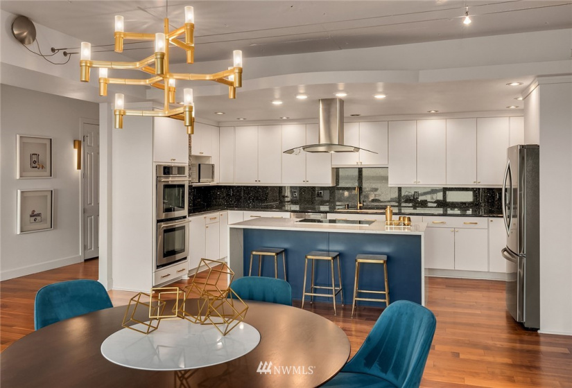 415 Mercer, Seattle, Washington 98119, 3 Bedrooms Bedrooms, ,1 BathroomBathrooms,Residential,For Sale,Mercer West,Mercer,NWM1882349