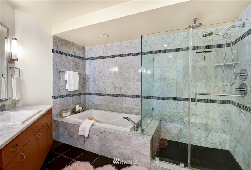 819 Virginia, Seattle, Washington 98101, 2 Bedrooms Bedrooms, ,2 BathroomsBathrooms,Residential,For Sale,Cosmopolitan,Virginia,NWM1881691