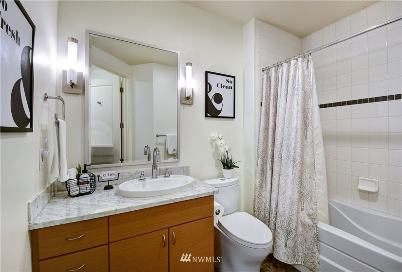 819 Virginia, Seattle, Washington 98101, 2 Bedrooms Bedrooms, ,2 BathroomsBathrooms,Residential,For Sale,Cosmopolitan,Virginia,NWM1881691