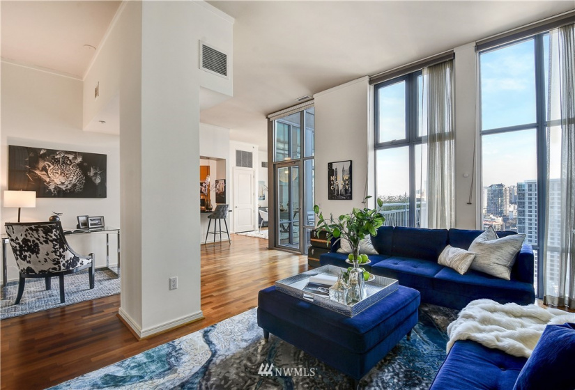 819 Virginia, Seattle, Washington 98101, 2 Bedrooms Bedrooms, ,2 BathroomsBathrooms,Residential,For Sale,Cosmopolitan,Virginia,NWM1881691